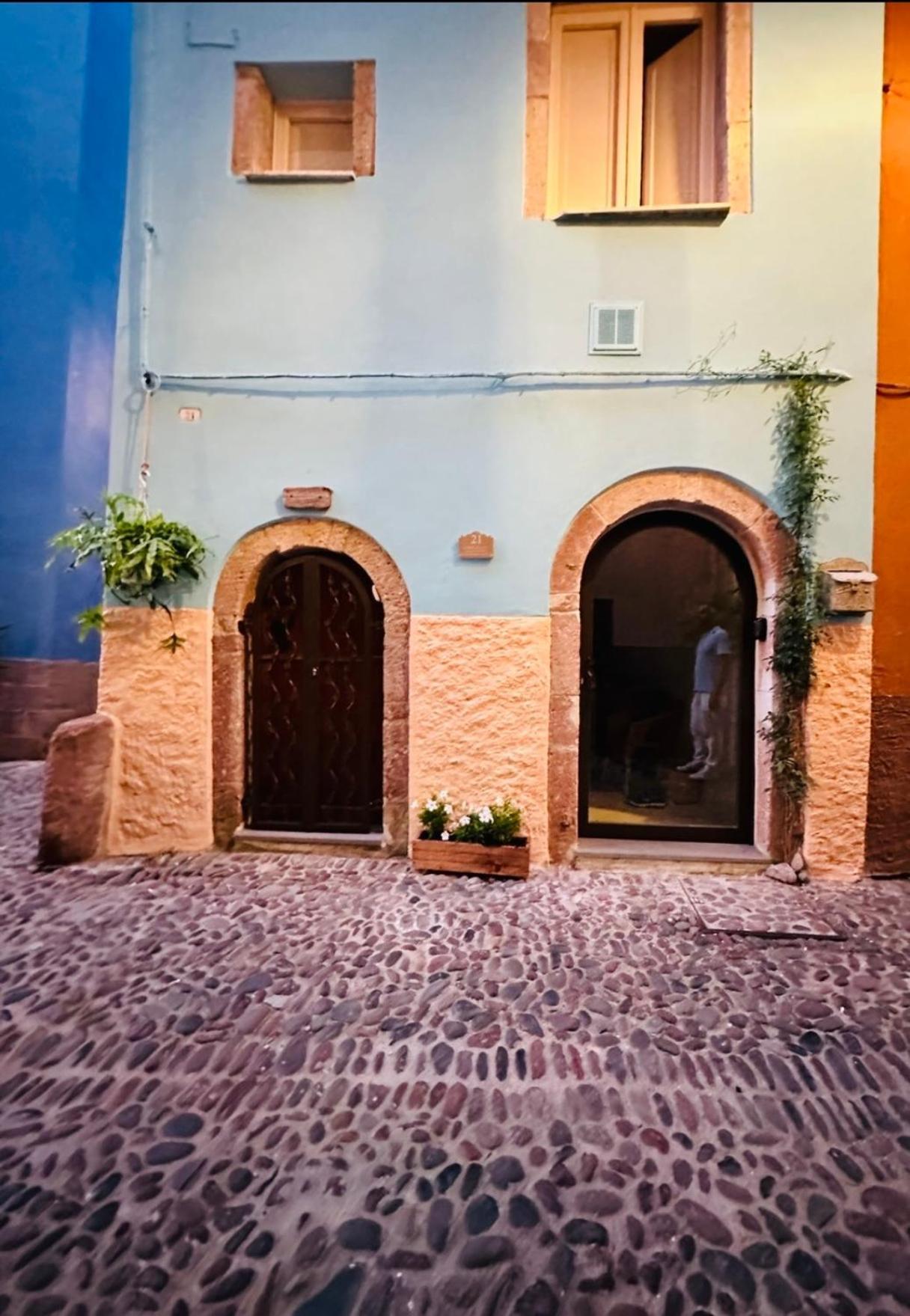 Vila Dommo Asuletta Bosa Exteriér fotografie